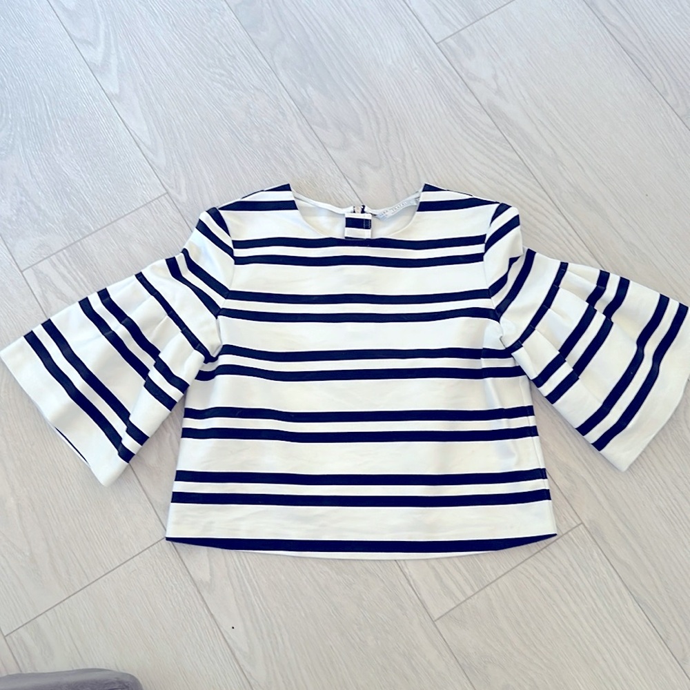 ZARA TRAFALUC 3 quarter bell flutter sleeve high crew neck top